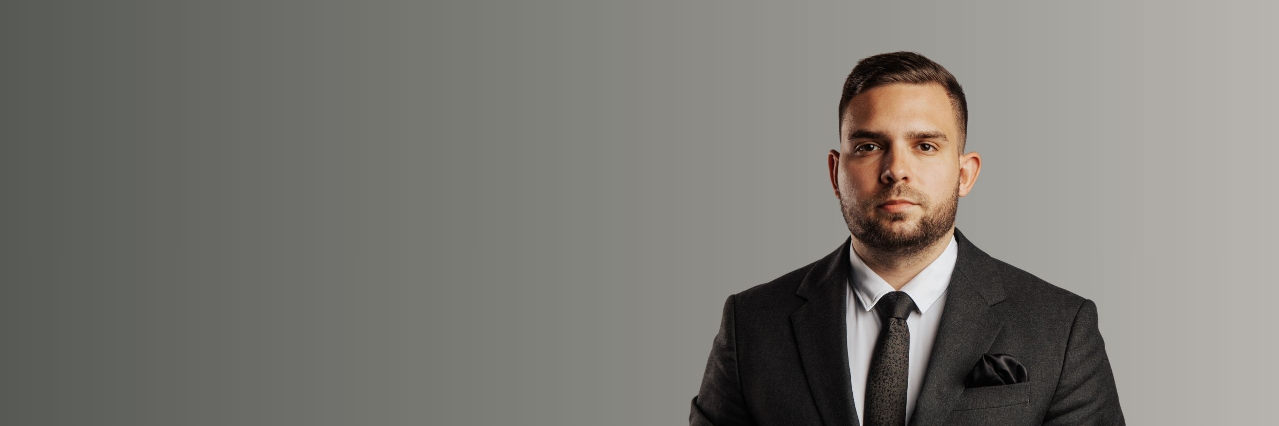 Dominik Román header image